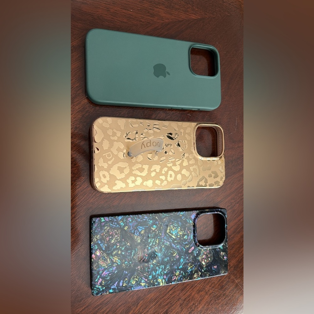 2 iPhone cases for 13 Pro Max. Green one sold.